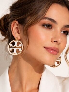 NWT - TORY BURCH White & Gold Enamel Miller Hoop Earrings